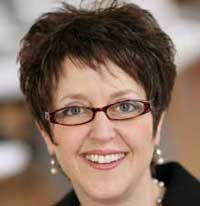Suzanne headshot x