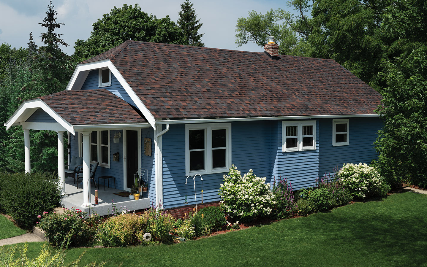 Roof & Home Exterior Color Palettes | Owens Corning Roofing